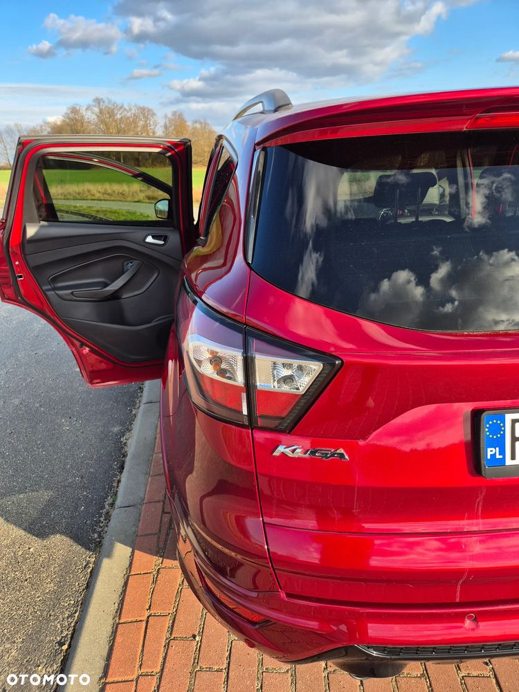 Ford Kuga 2.0 TDCi 4x4 ST-Line - 26