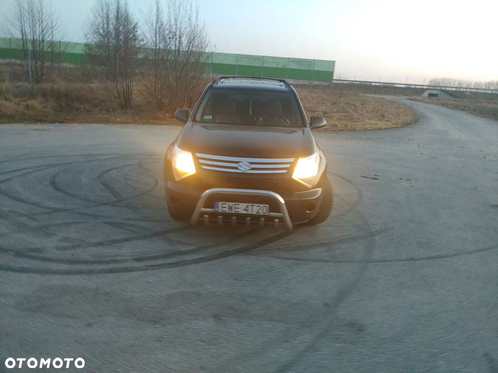 Suzuki XL7 - 7