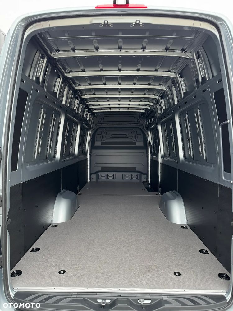 Mercedes-Benz Sprinter - 34