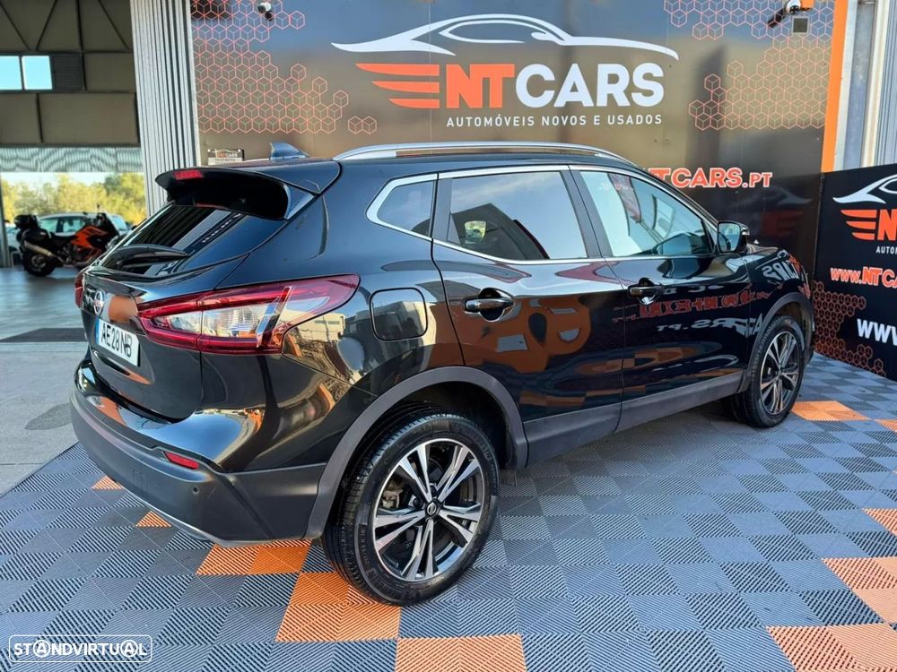 Nissan Qashqai 1.3 DIG-T N-Connecta J18 - 2