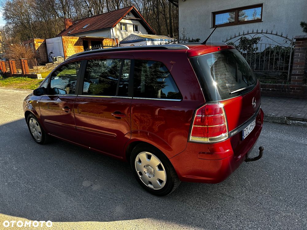 Opel Zafira 2.2 Innovation - 10