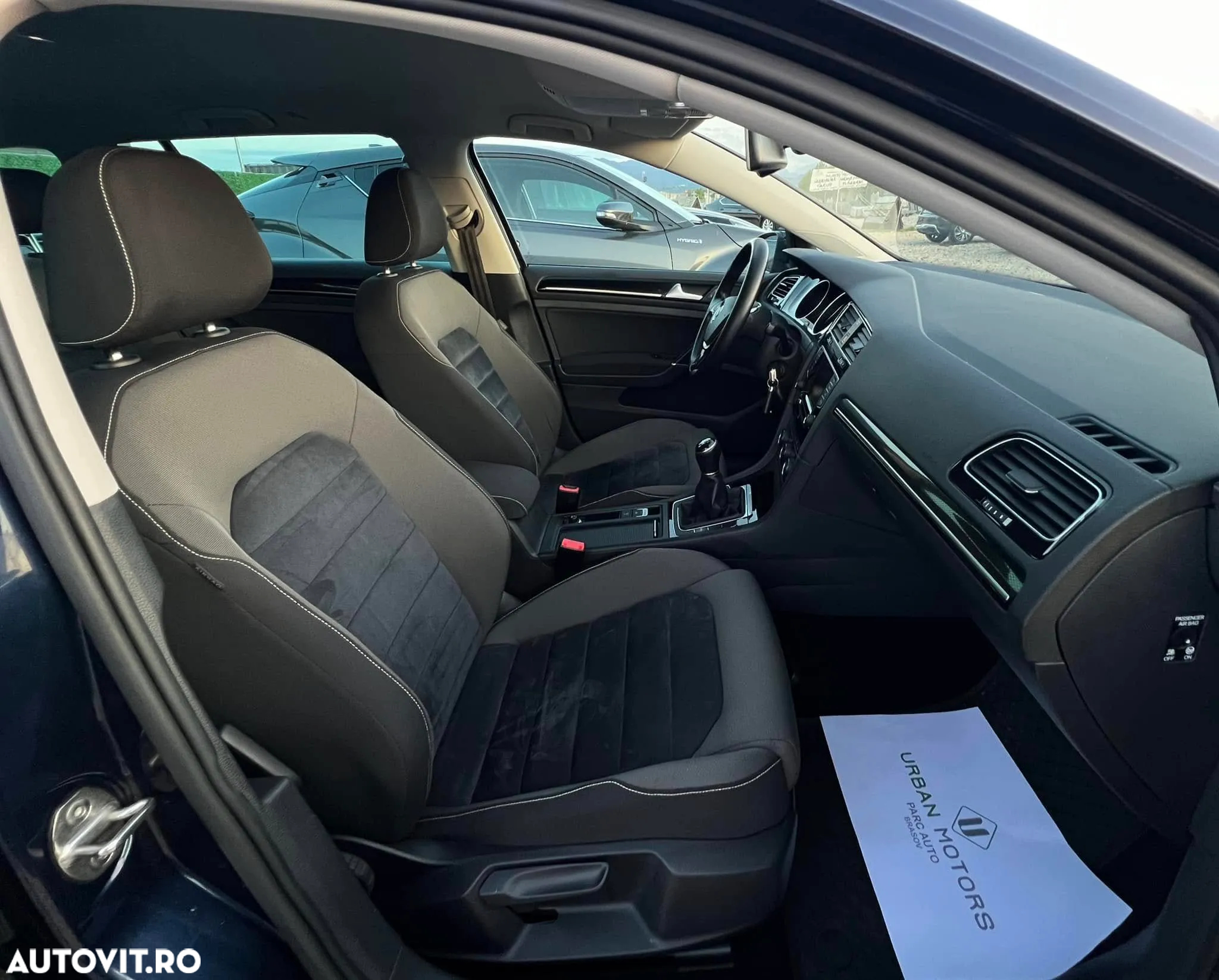 Volkswagen Golf 2.0 TDI Highline - 15