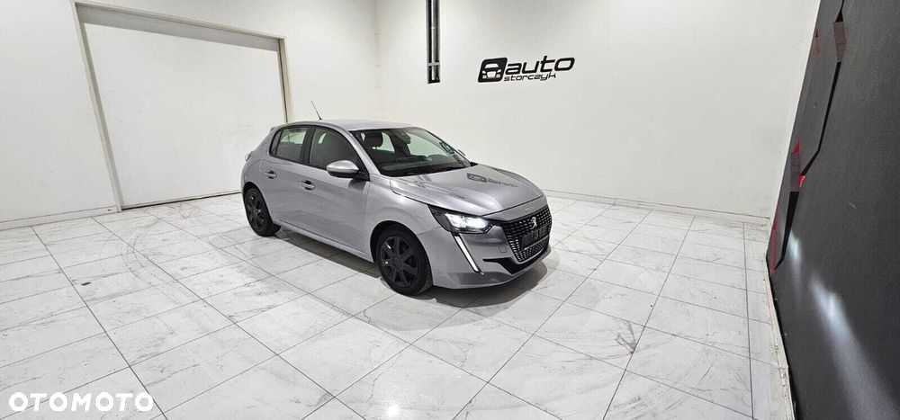 Peugeot 208 - 1