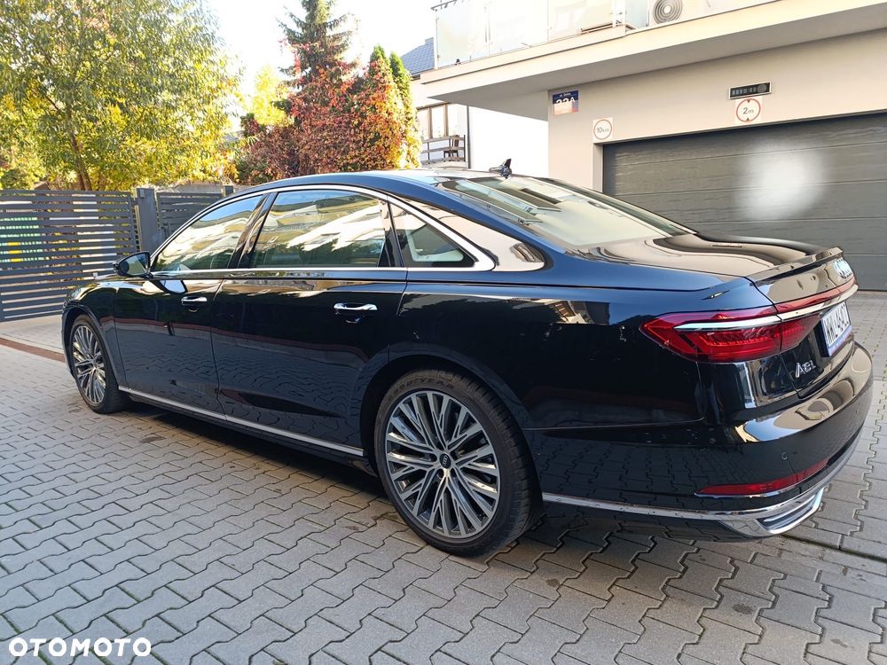 Audi A8 - 6