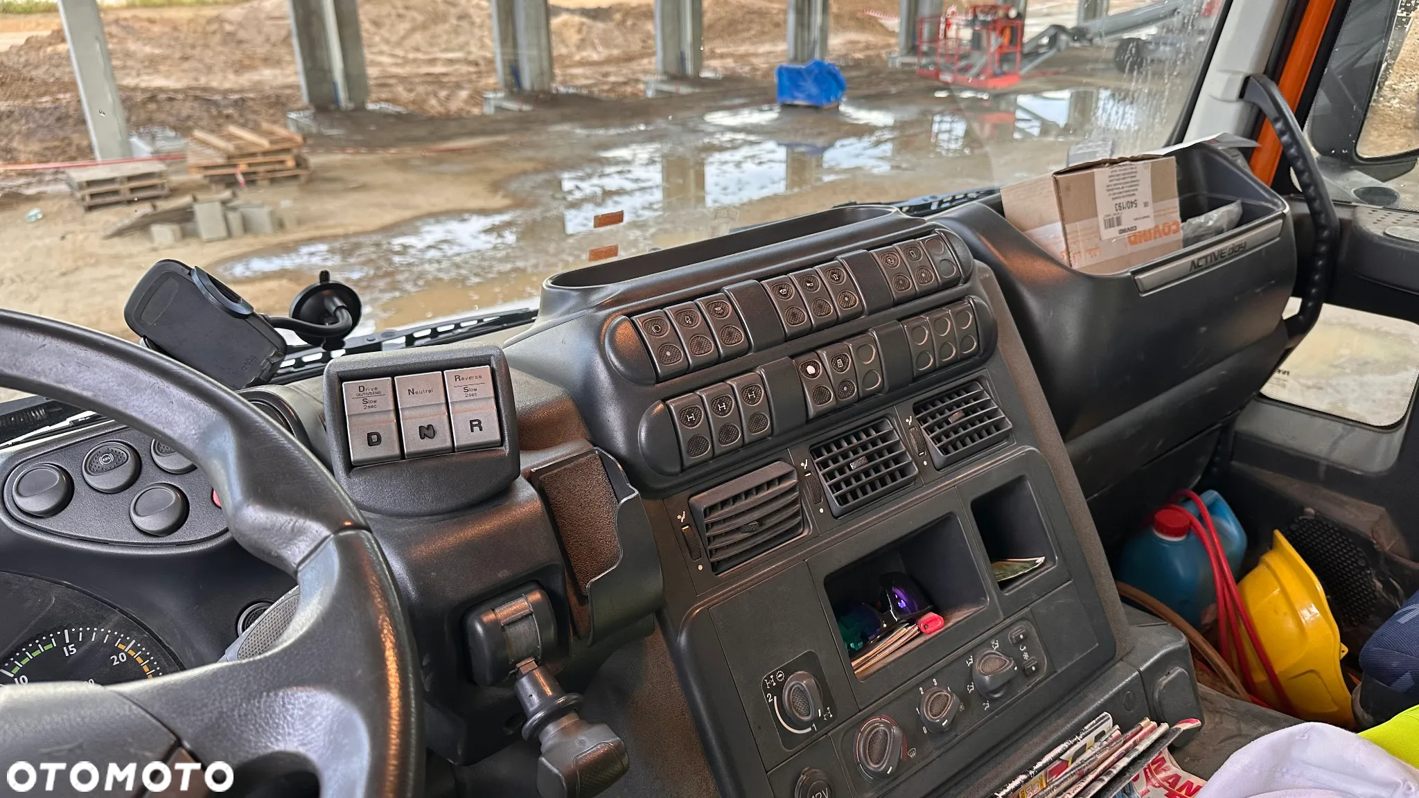Iveco AD410T - 8