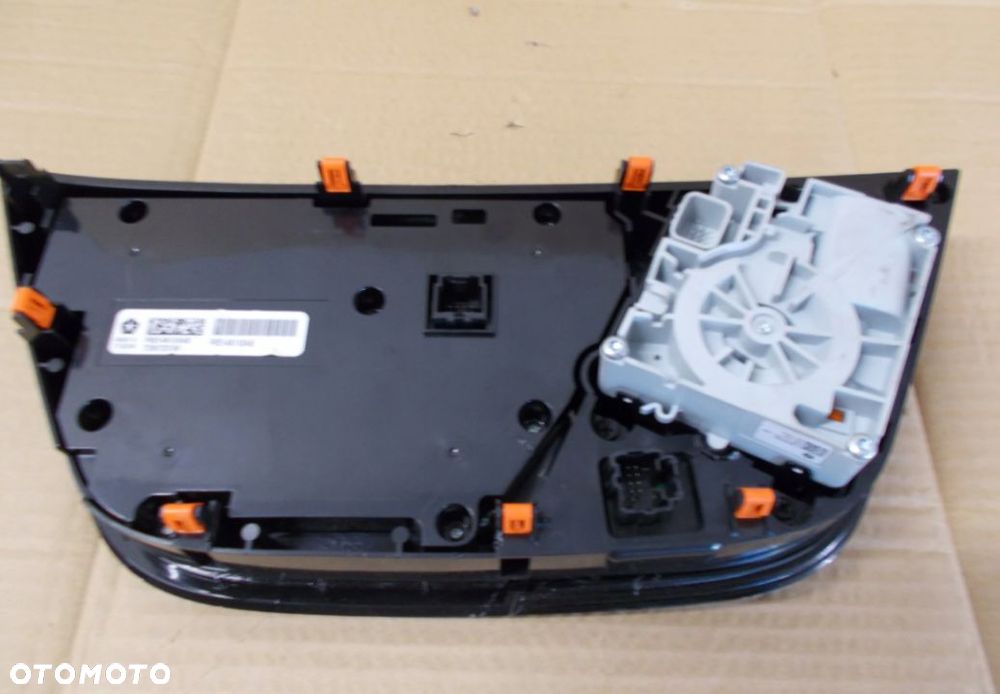 PANEL KLIMATYZACJI CHRYSLER PACIFICA 2016- - 2