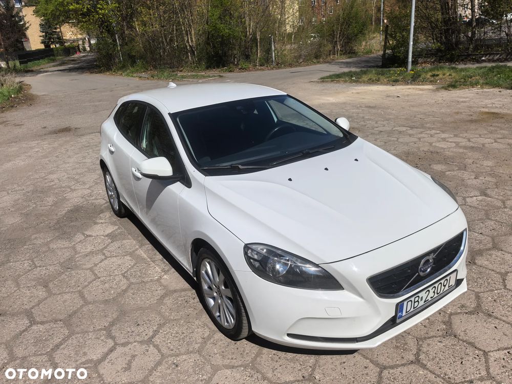 Volvo V40 D2 - 16