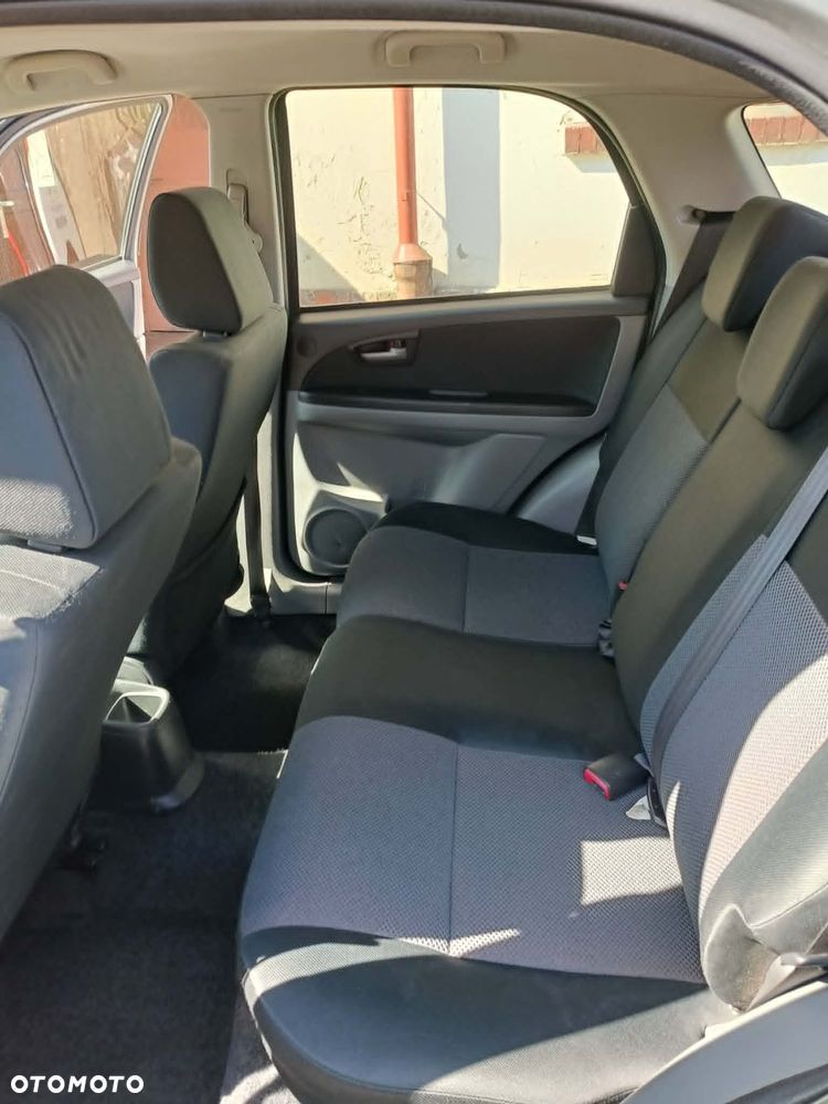 Suzuki SX4 1.6 VVT 4x2 Comfort - 10