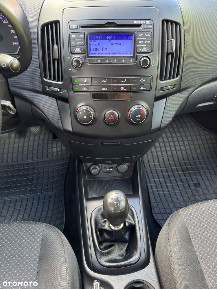 Hyundai i30 1.4 Edition 20 - 26