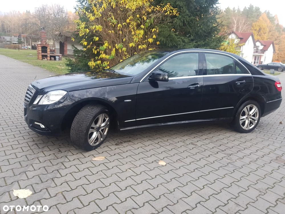 Mercedes-Benz Klasa E 350 CDI 4-Matic BlueEff Avantgarde - 4