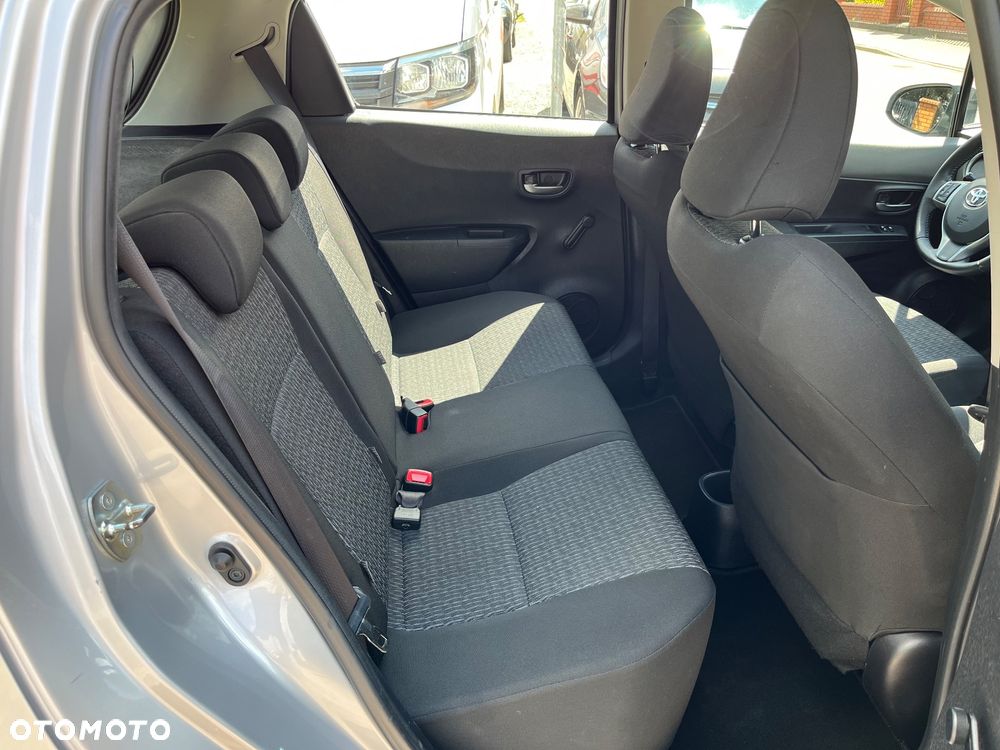Toyota Yaris 1.33 Premium - 14