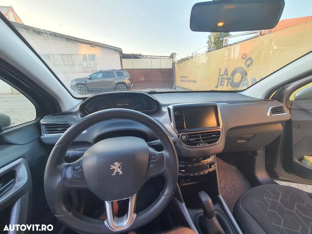 Peugeot 2008 1.6 e-HDi FAP STT Active - 8