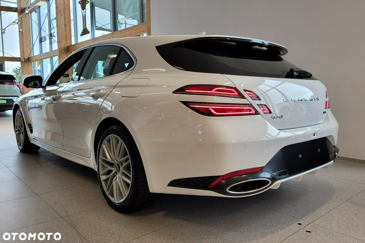 Genesis G70 - 4