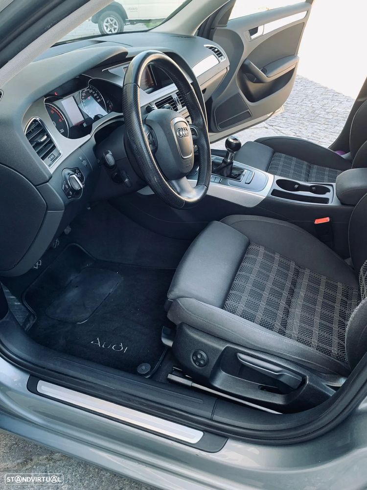 Audi A4 Avant 2.0 TDI DPF Attraction - 11