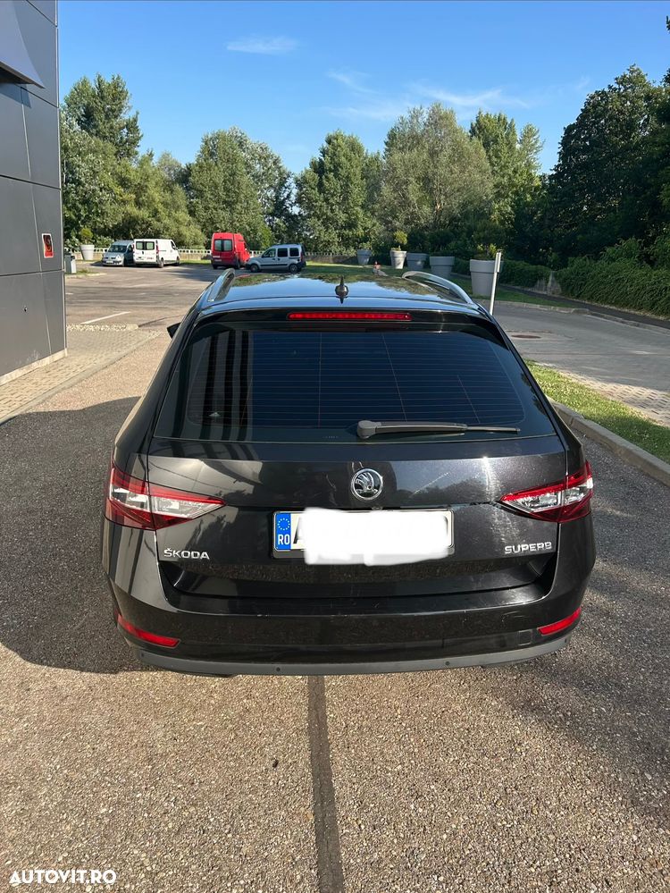 Skoda Superb 1.6 TDI DSG Ambition - 5