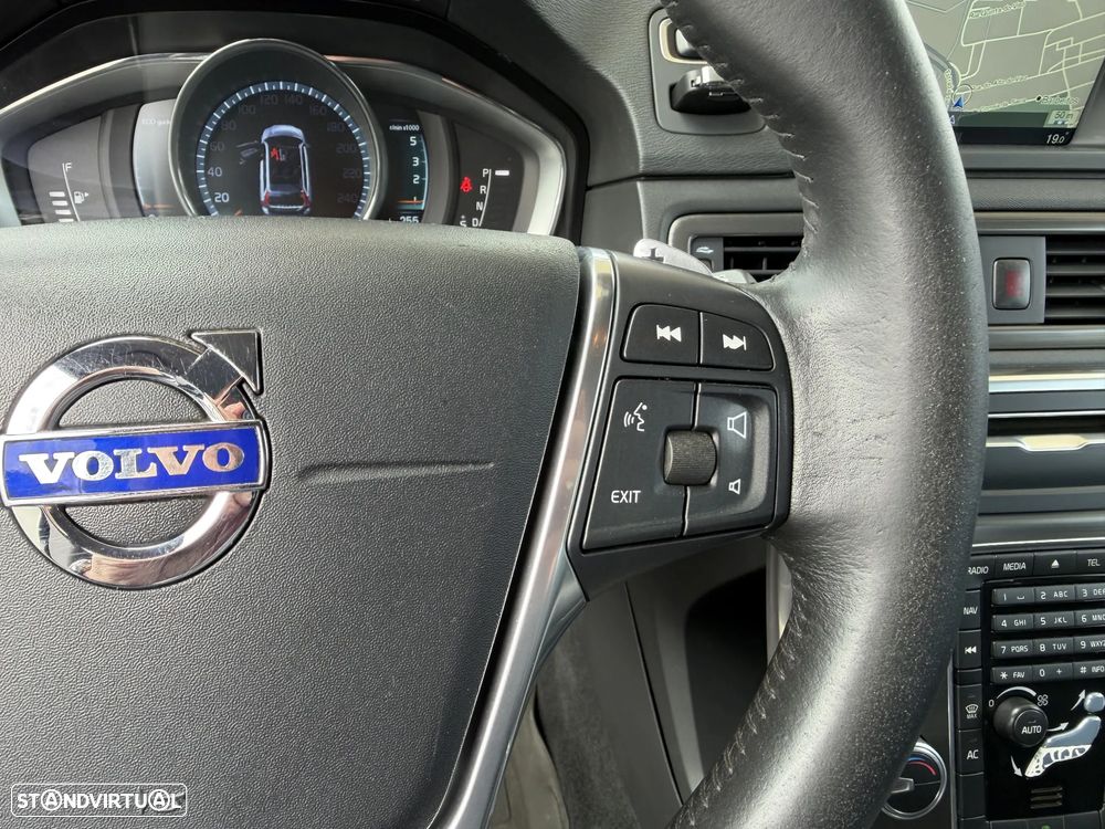 Volvo XC 70 2.0 D4 Summum Dynamic Geartronic - 24