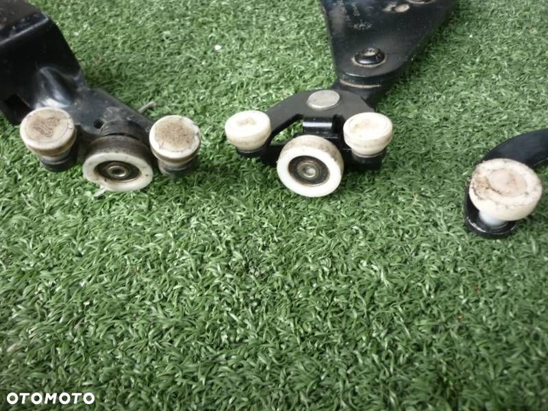 VW T5 ROLKA ROLKI DRZWI ODSUWANYCH SUWANYCH KOMPL. - 2