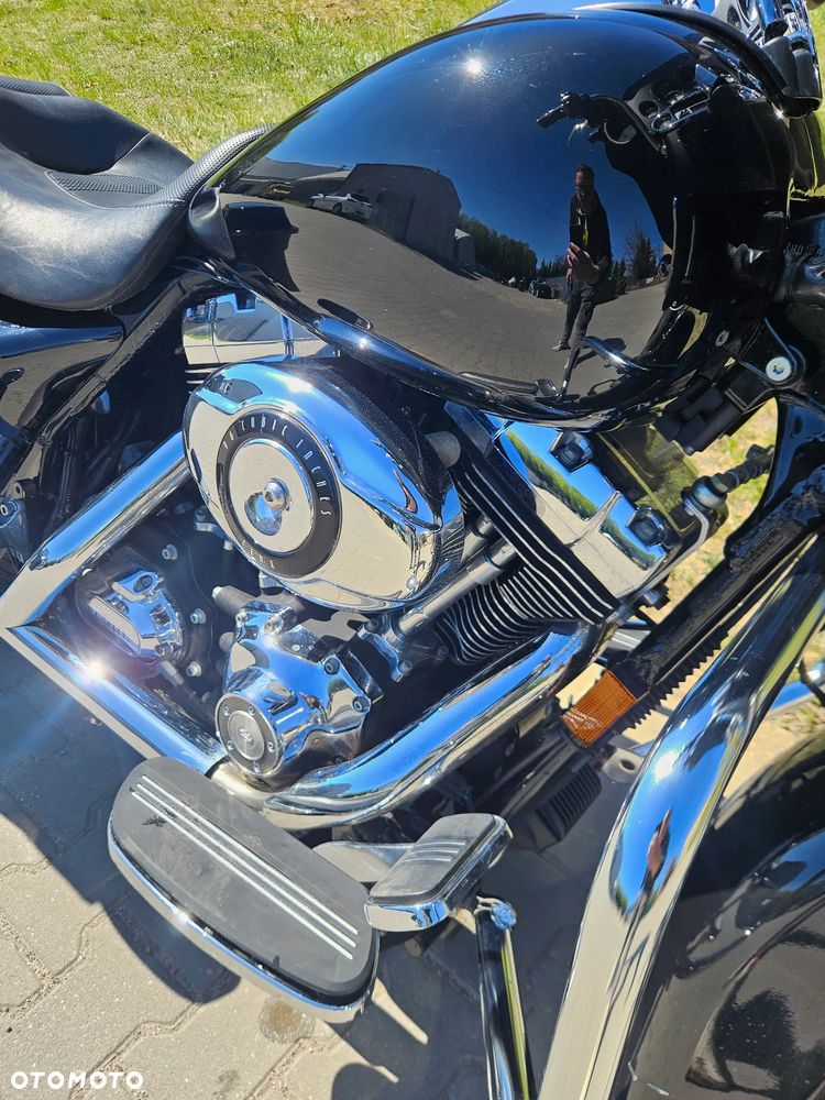 Harley-Davidson Touring Electra Glide - 10