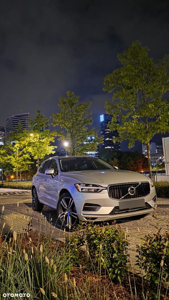 Volvo XC 60 T5 AWD Momentum Pro