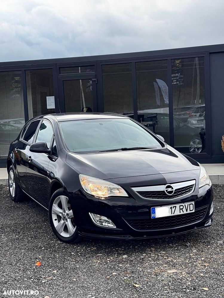 Opel Astra 1.4 Turbo Cosmo - 3