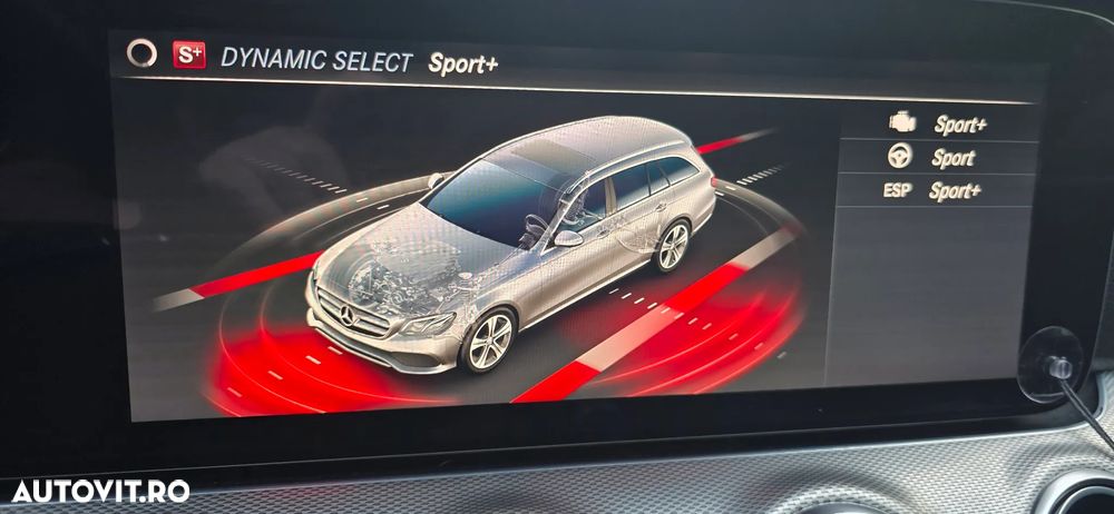 Mercedes-Benz E 220 d 4Matic 9G-TRONIC AMG Line - 37