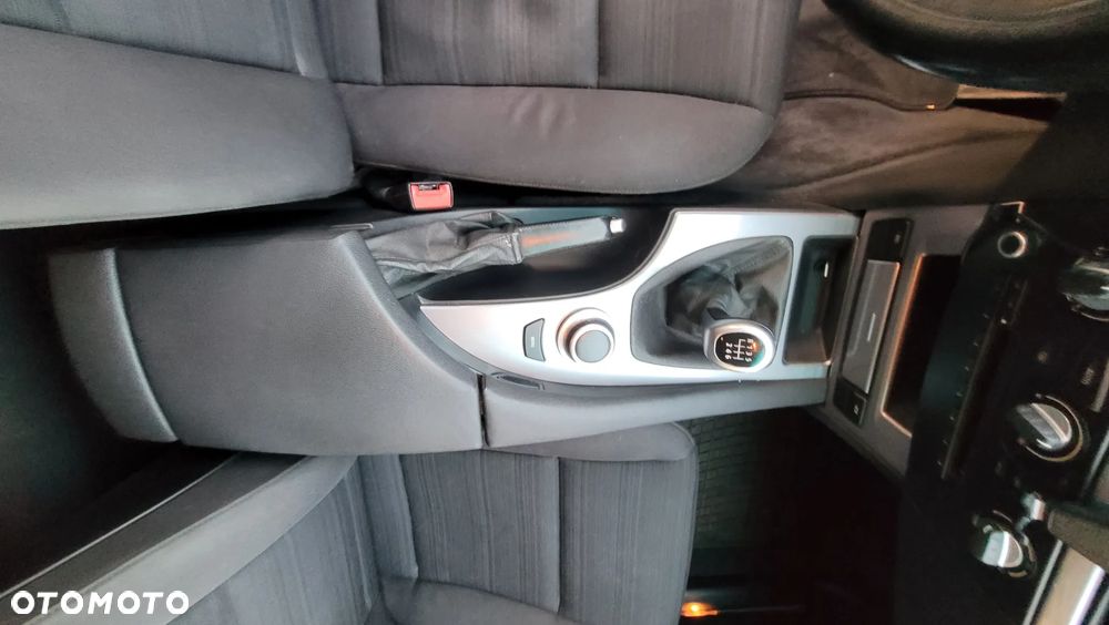 BMW Seria 5 520d - 3