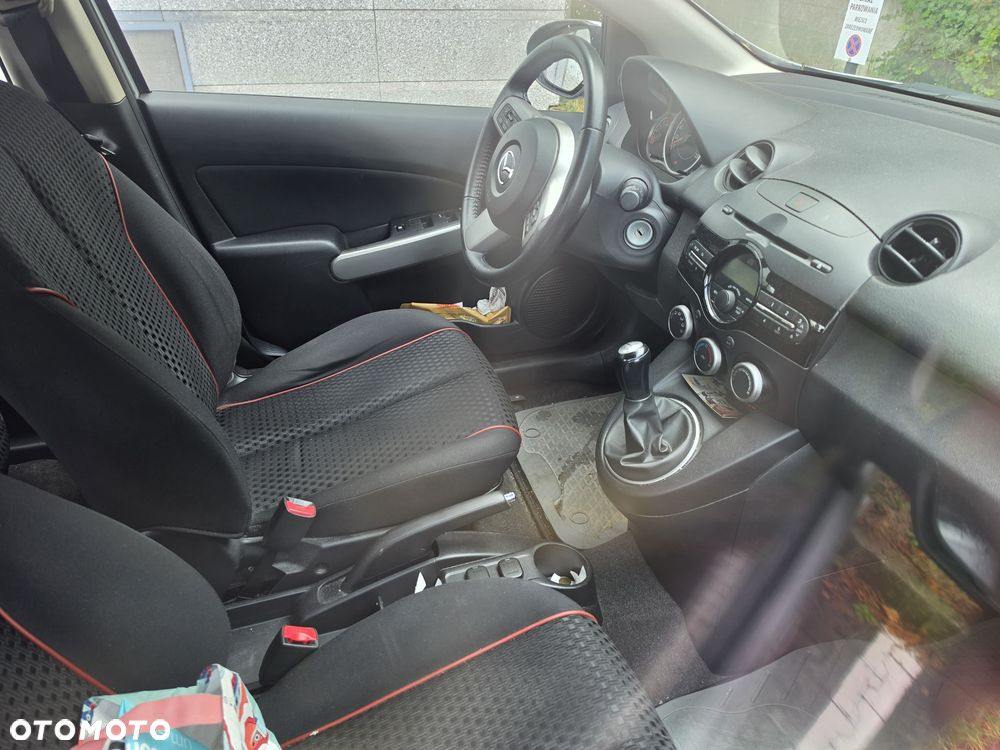 Mazda 2 - 3