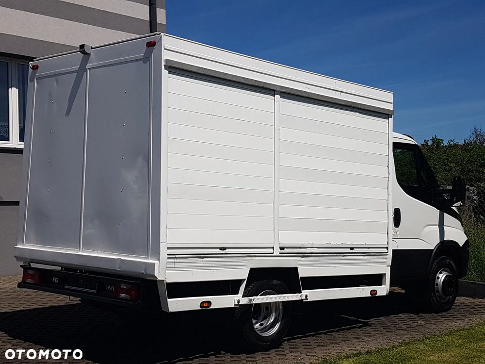 Iveco 70C18 KONTENER ROLETY BOK DO TRANSPORTU WODY 3,23x2,21x1,86 KLIMA DMC 7000KG RAMA PODWOZIE - 4