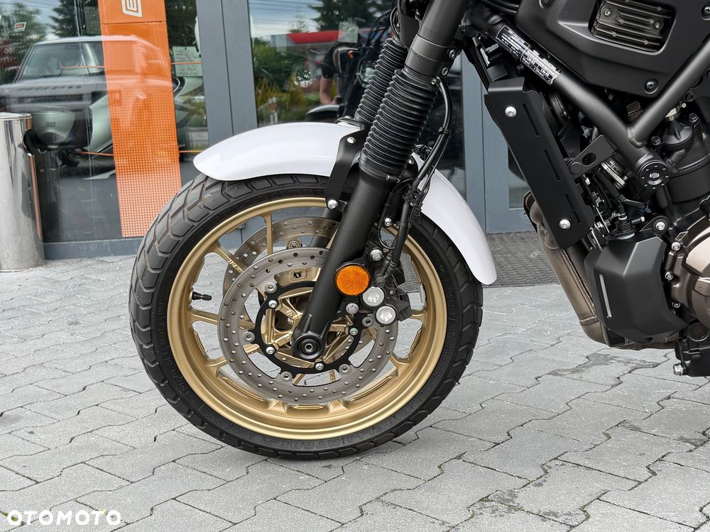 Yamaha XSR - 34