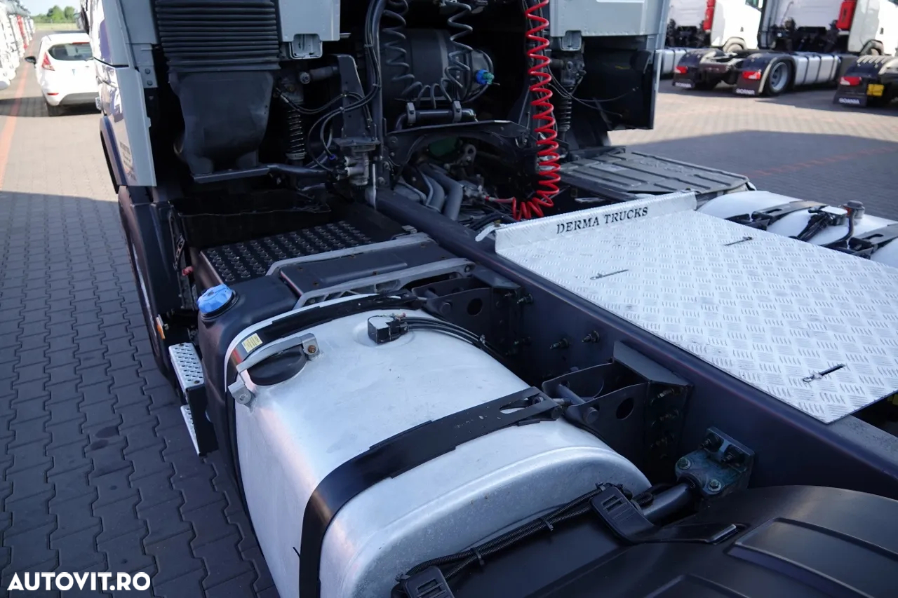Volvo FH 500 / 6X4 / 265 MII KM!!! / RETARDER / 2017 / - 12