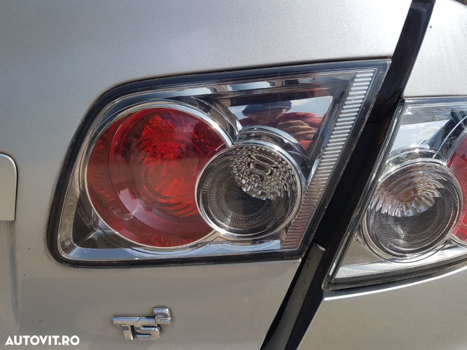 Tripla / Lampa / Stop Hayon / Haion / Capota Portbagaj Dreapta Mazda 6 Berlina / Sedan / Hatchback 2002 - 2008 - 2