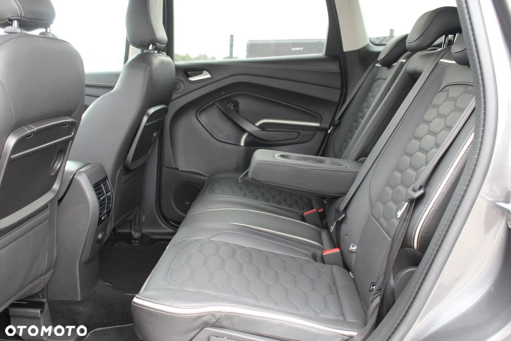 Ford Kuga 1.5 EcoBoost 2x4 Vignale - 24
