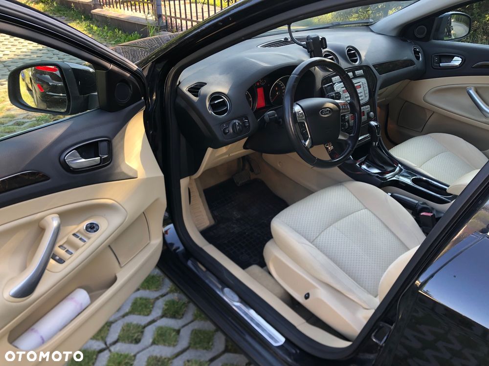 Ford Mondeo 2.0 TDCi Ghia - 27