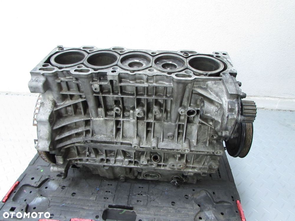 VOLVO S80 V70 XC 08-14 2.4 D5 BLOK DOL SILNIKA D5244T4 WAL TLOKI 30677367 - 1