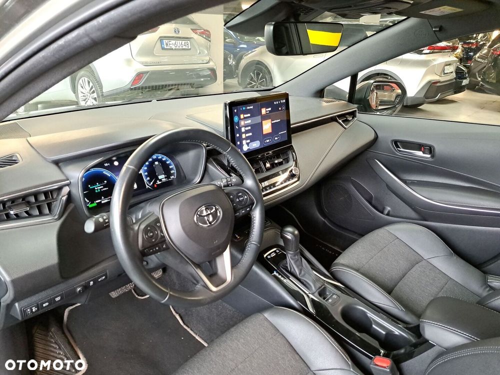 Toyota Corolla 1.8 Hybrid Style - 25