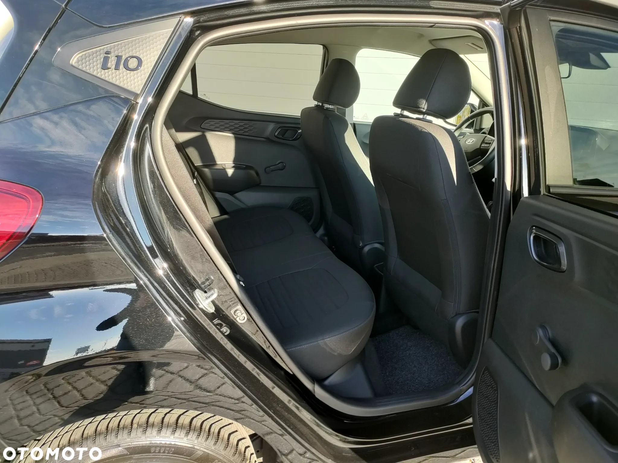 Hyundai i10 1.0 EDITION 30+ - 24