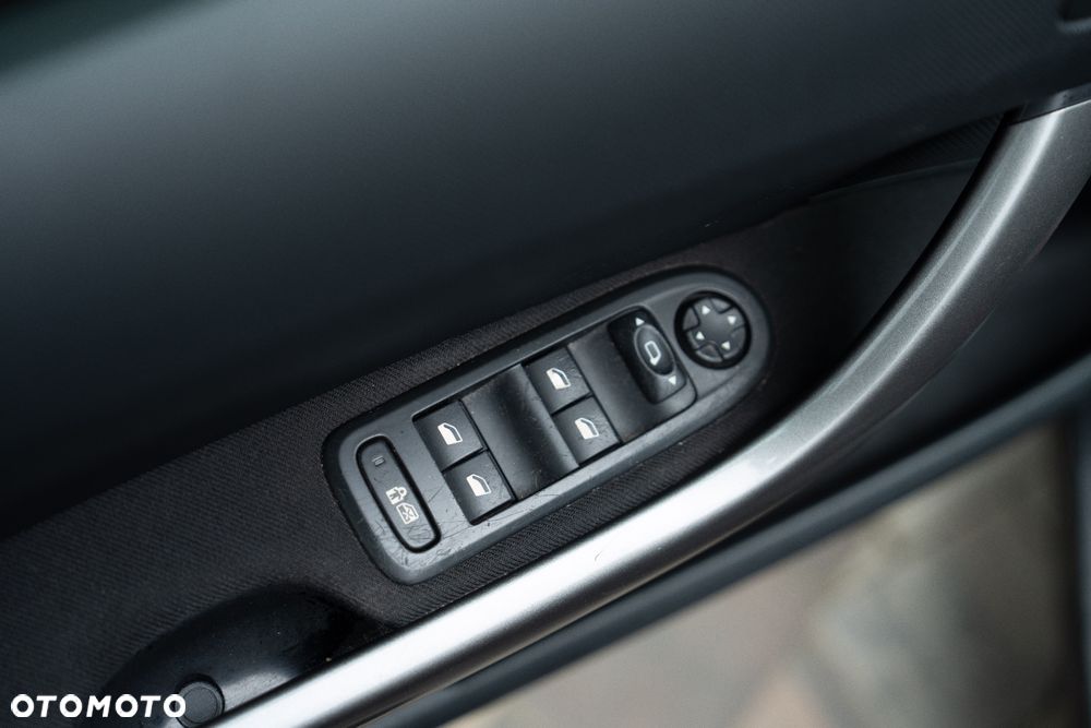 Peugeot 308 - 15
