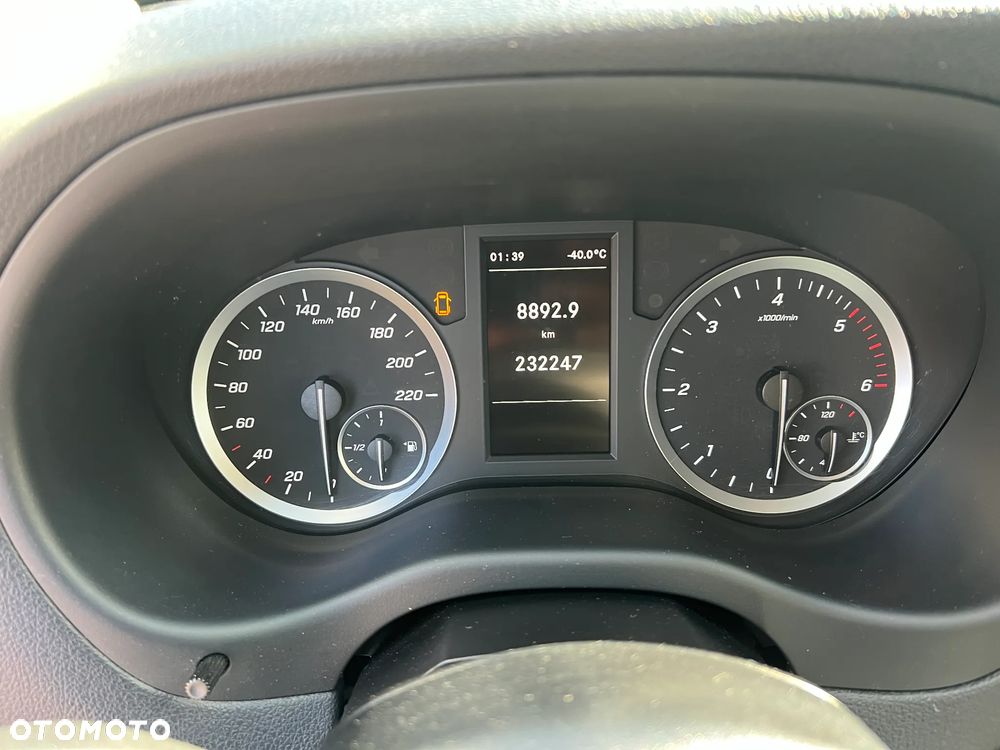 Mercedes-Benz Vito - 18
