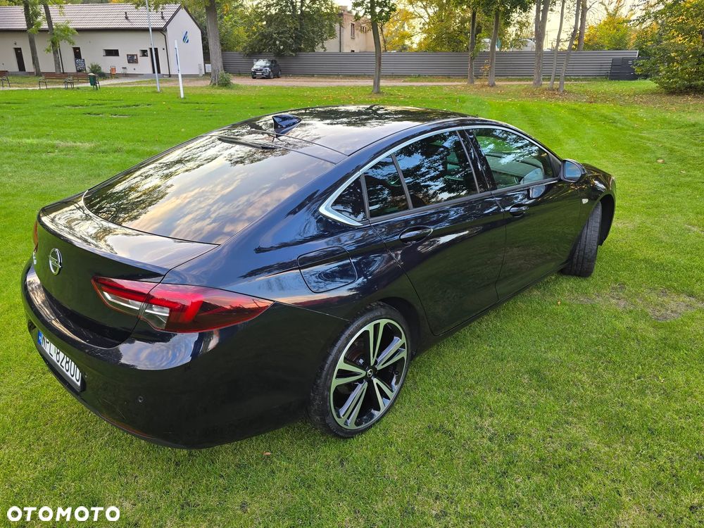 Opel Insignia - 22