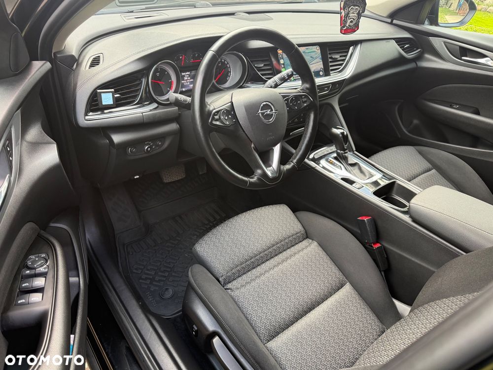 Opel Insignia - 13