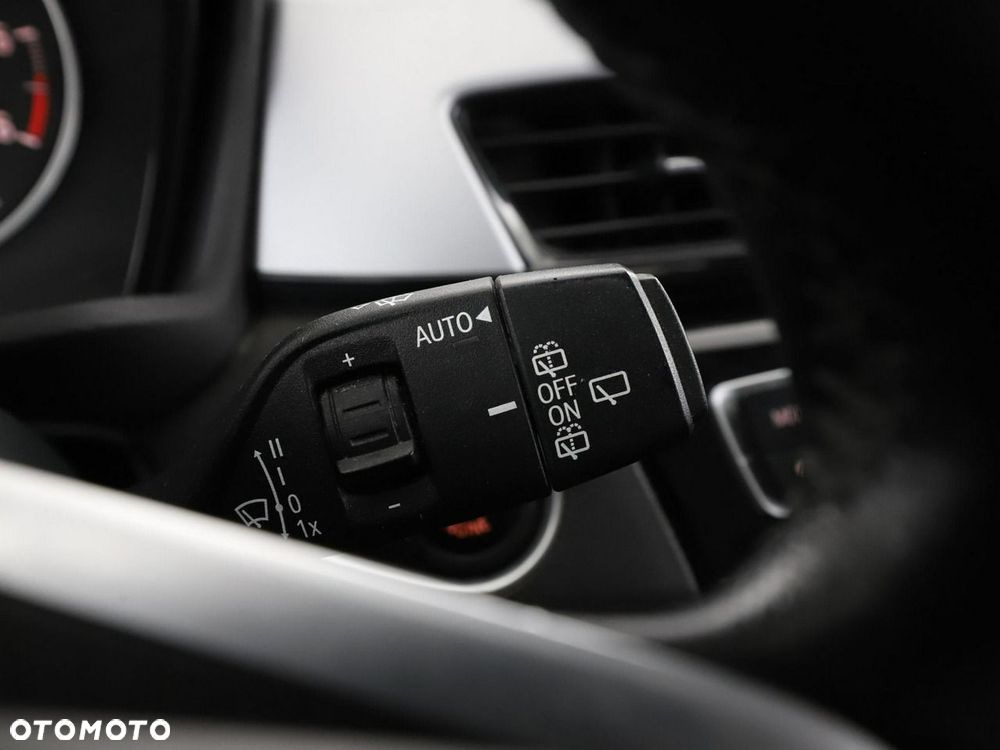 BMW X1 xDrive18d Advantage - 31