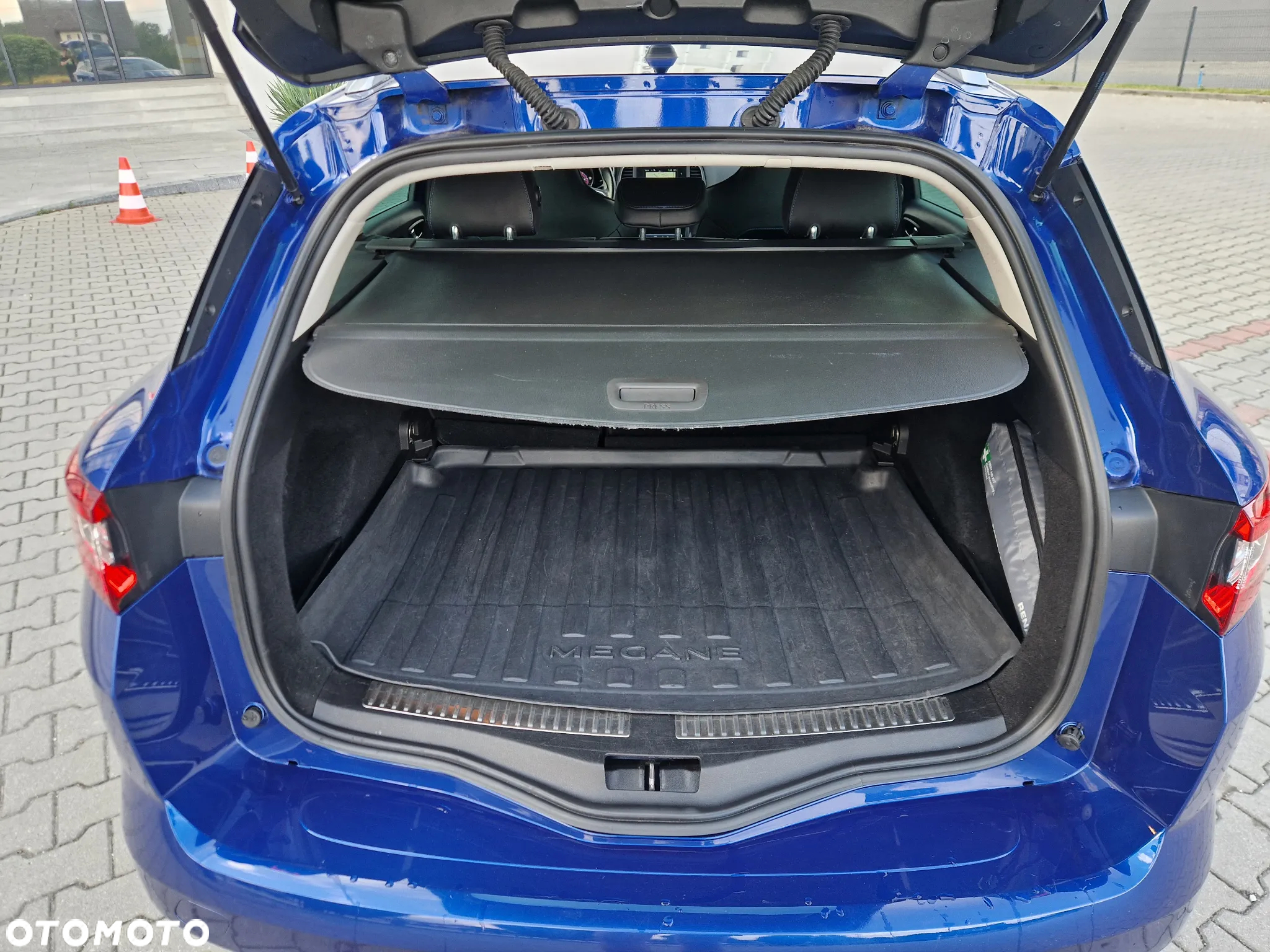 Renault Megane Grandtour ENERGY TCe 205 EDC GT - 16