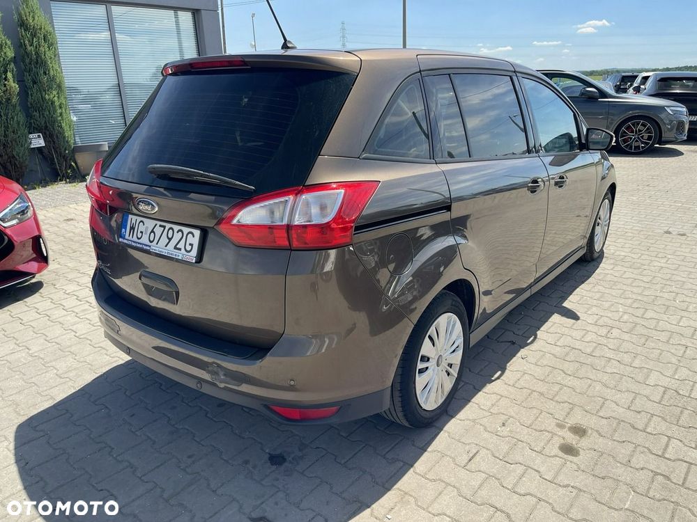 Ford Grand C-MAX - 5