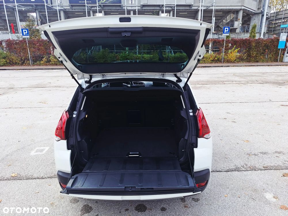 Peugeot 3008 HDi 115 Allure - 28