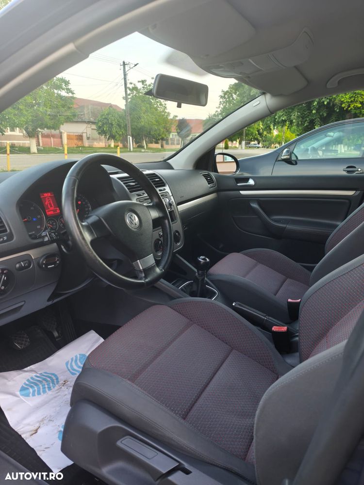 Volkswagen Golf 1.9 TDI BlueMotion Comfortline - 10
