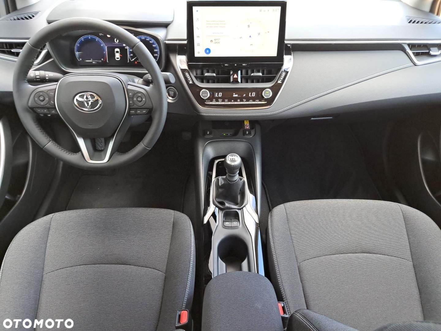 Toyota Corolla - 13