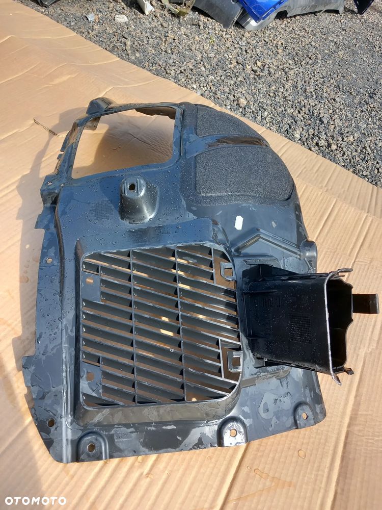 Nadkole p/p + wlot powietrza BMW 8 G14,G15,G16 - 4