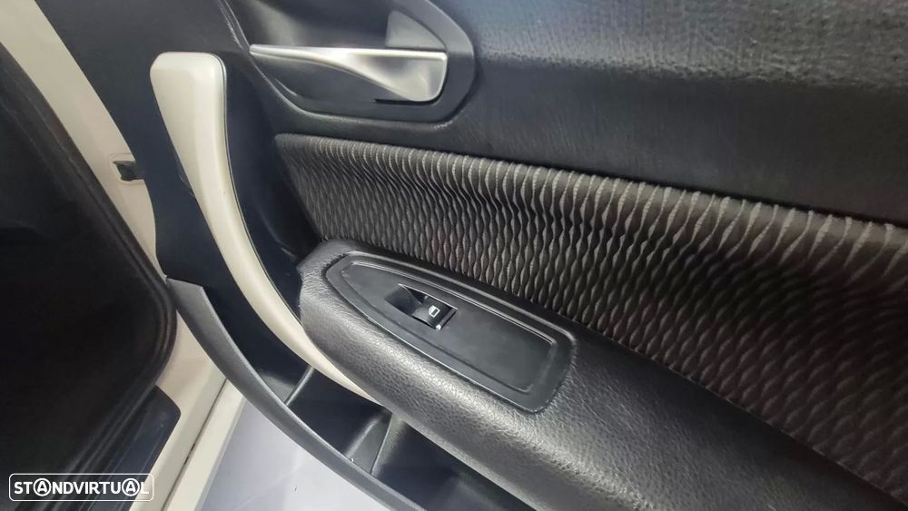 BMW 118 d M Sport - 28