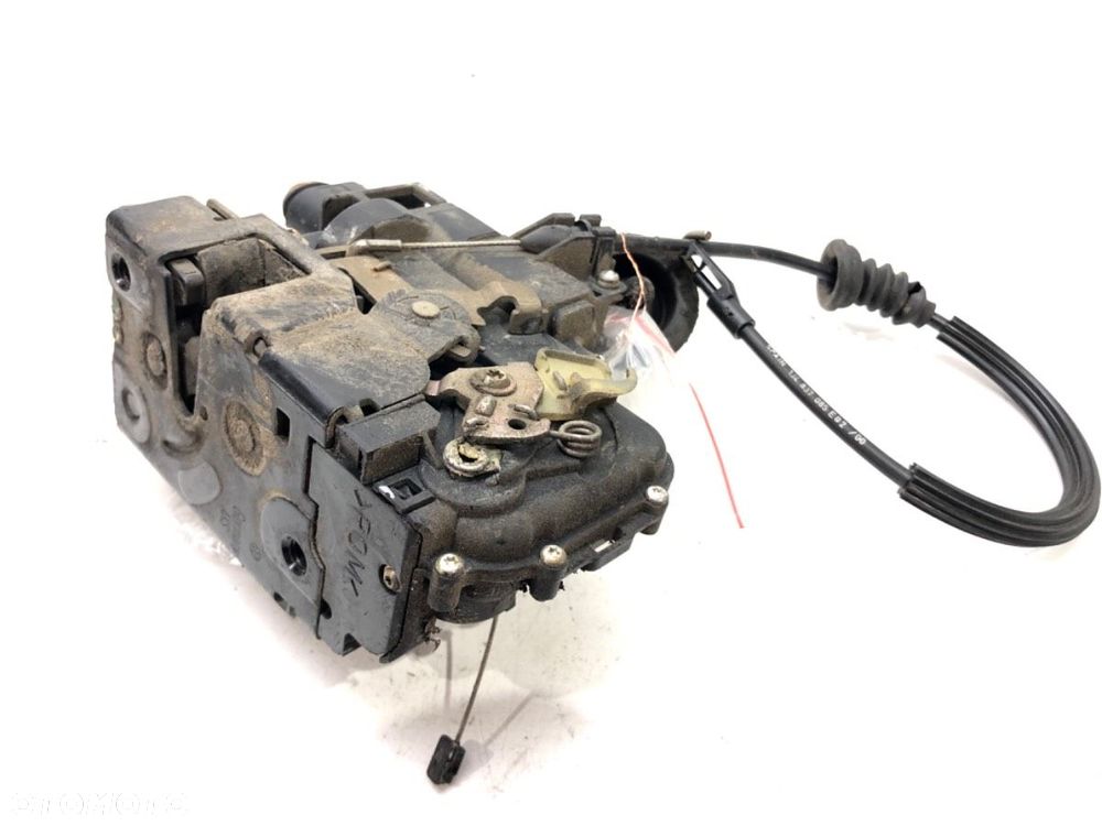 ZAMEK DRZWI PRAWY PRZÓD  VW BORA Variant (1J6) 1999 - 2005 1.9 TDI 4motion 85 kW [115 KM] olej - 1