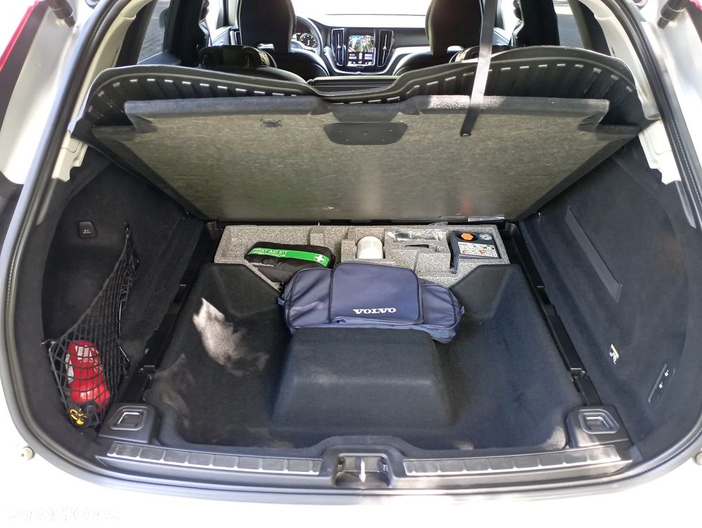 Volvo XC 60 T5 GPF Inscription - 36